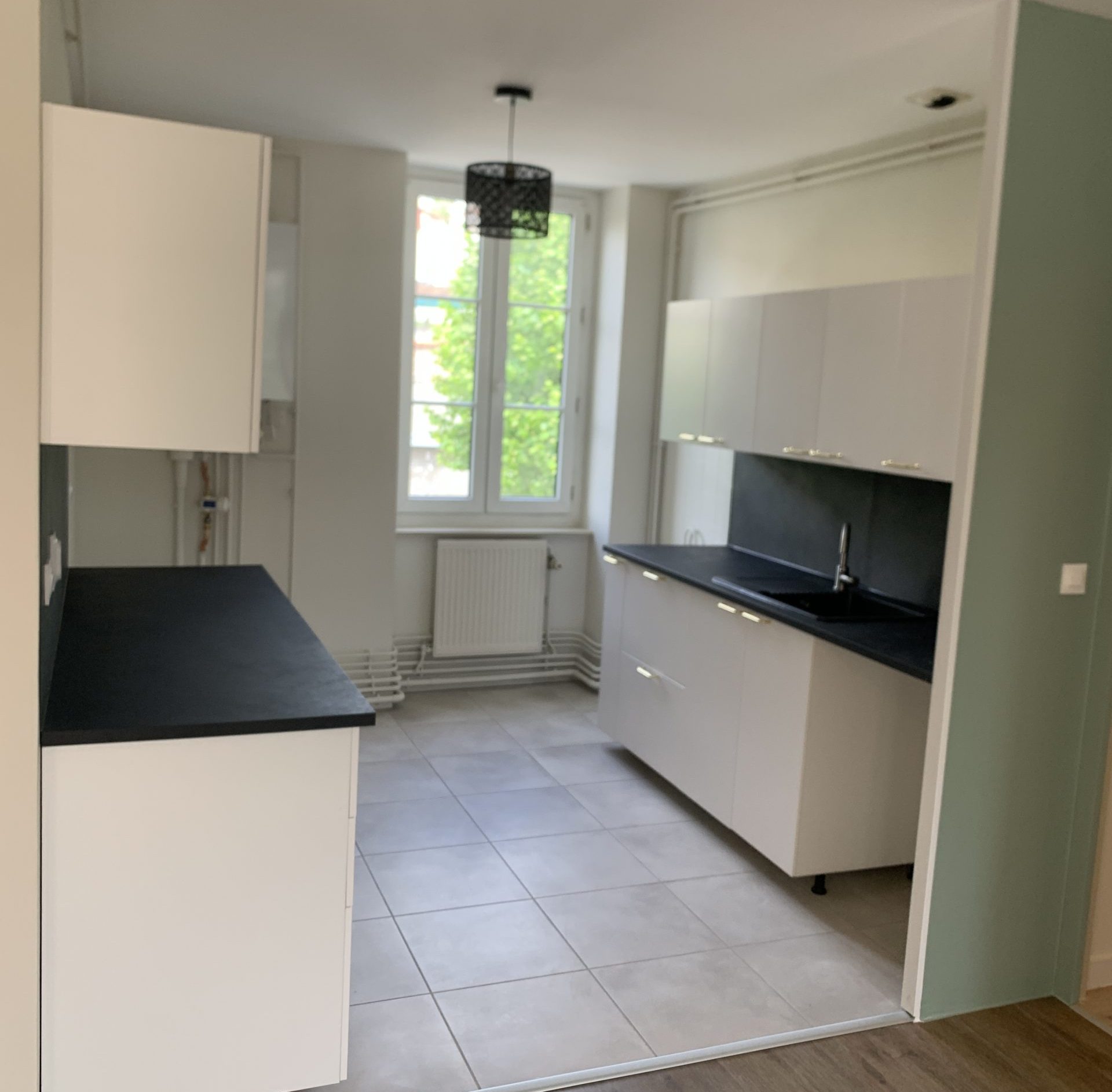 renovation cuisine comploete à Tarare terminée